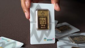 Harga Emas Antam Melonjak Rp19.000, Sentuh Rp1,94 Juta per Gram