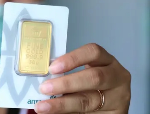 Harga Emas Antam Naik
