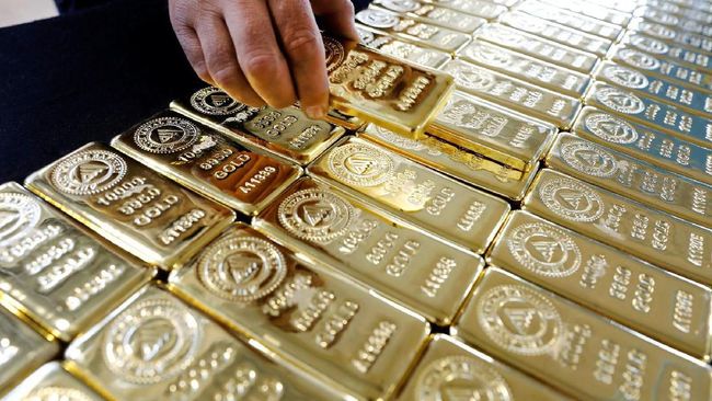 Harga Emas Antam Jatuh Hingga Rp 27.000 dalam Dua Hari: Apakah Sekarang Waktunya Membeli?
