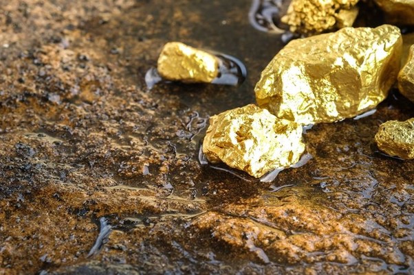 Sungai Eufrat Surut, Warga Geger Temuan Kilauan Mirip Emas – Benarkah Sesuai Hadis?