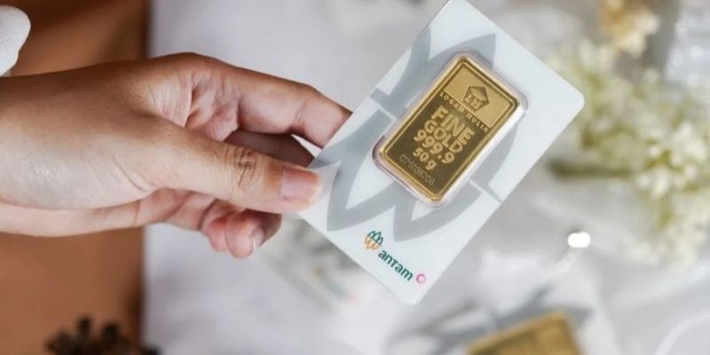 Harga Emas Batangan Antam Cetak Kenaikan Moderat Hari Ini, Selisih Buyback Jadi Catatan Penting