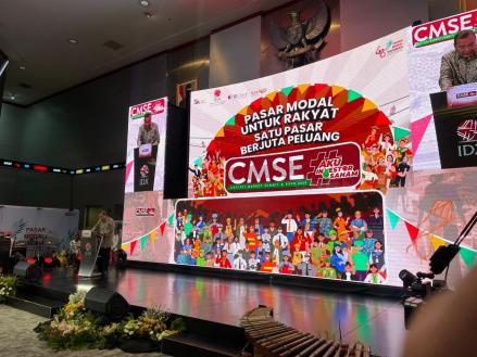 IHSG Tercatat Merah di Sesi Pagi, Investor Nyaris 19 Juta – Bos Bursa Berharap Kembali Hijau