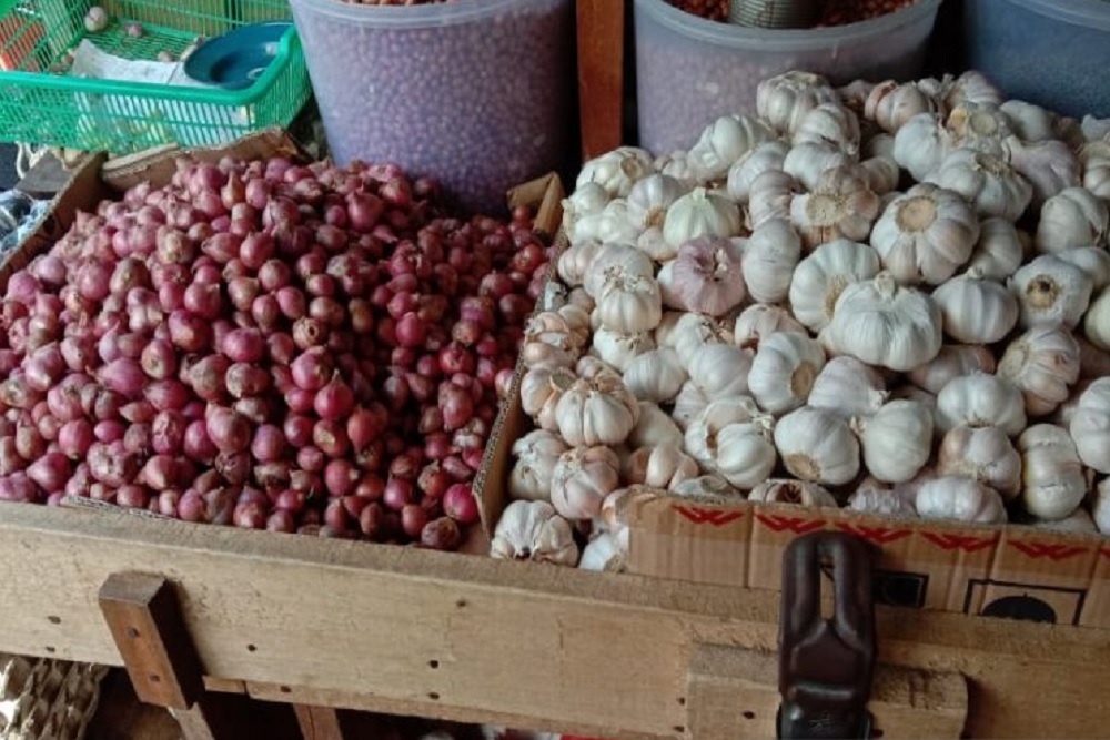Harga Pangan Pekan Ini: Cabai, Bawang & Beras Turun